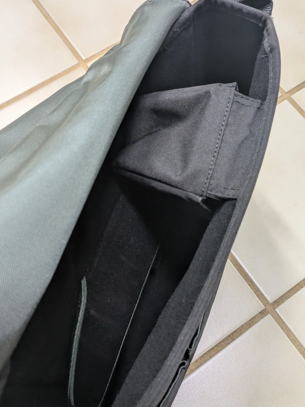 Bose SoundDock Portable Travel Bag Carrying Case With Shoulder Strap Black